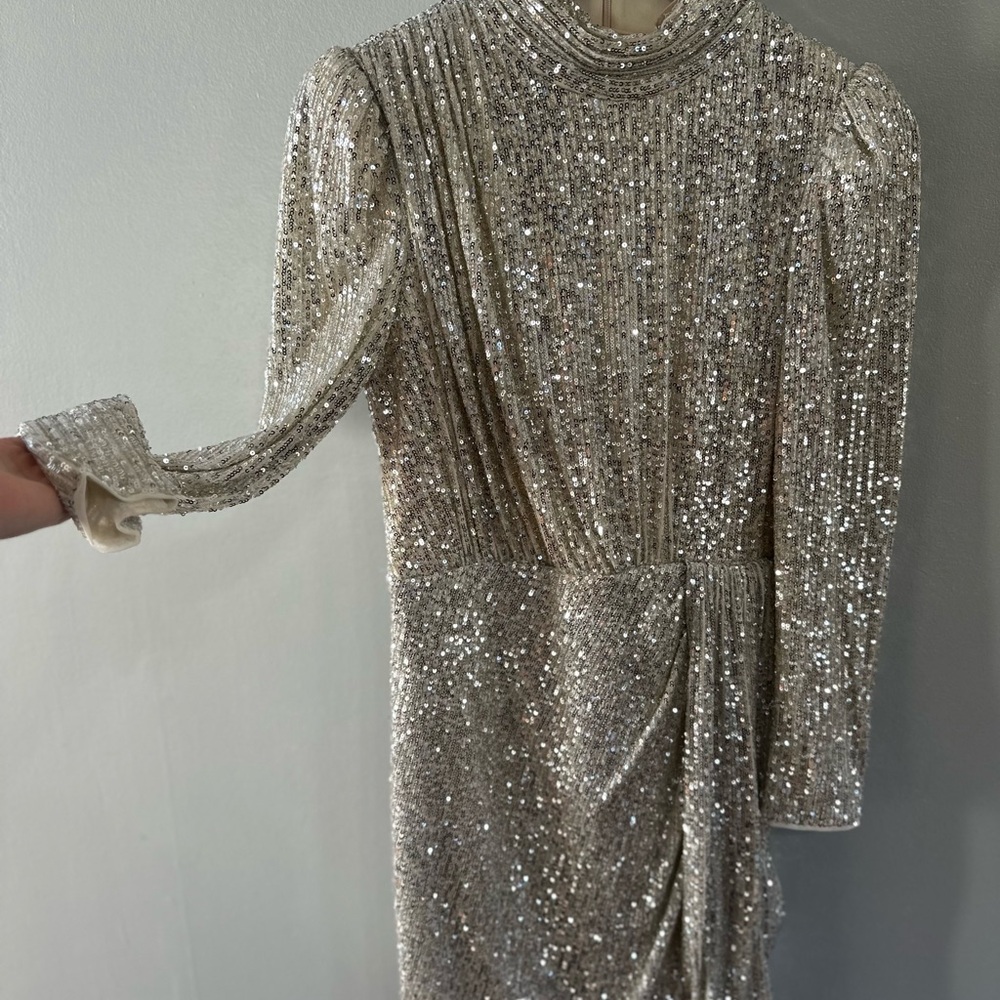 Eliza J Silver Sequin Dress - Picture 4 of 5